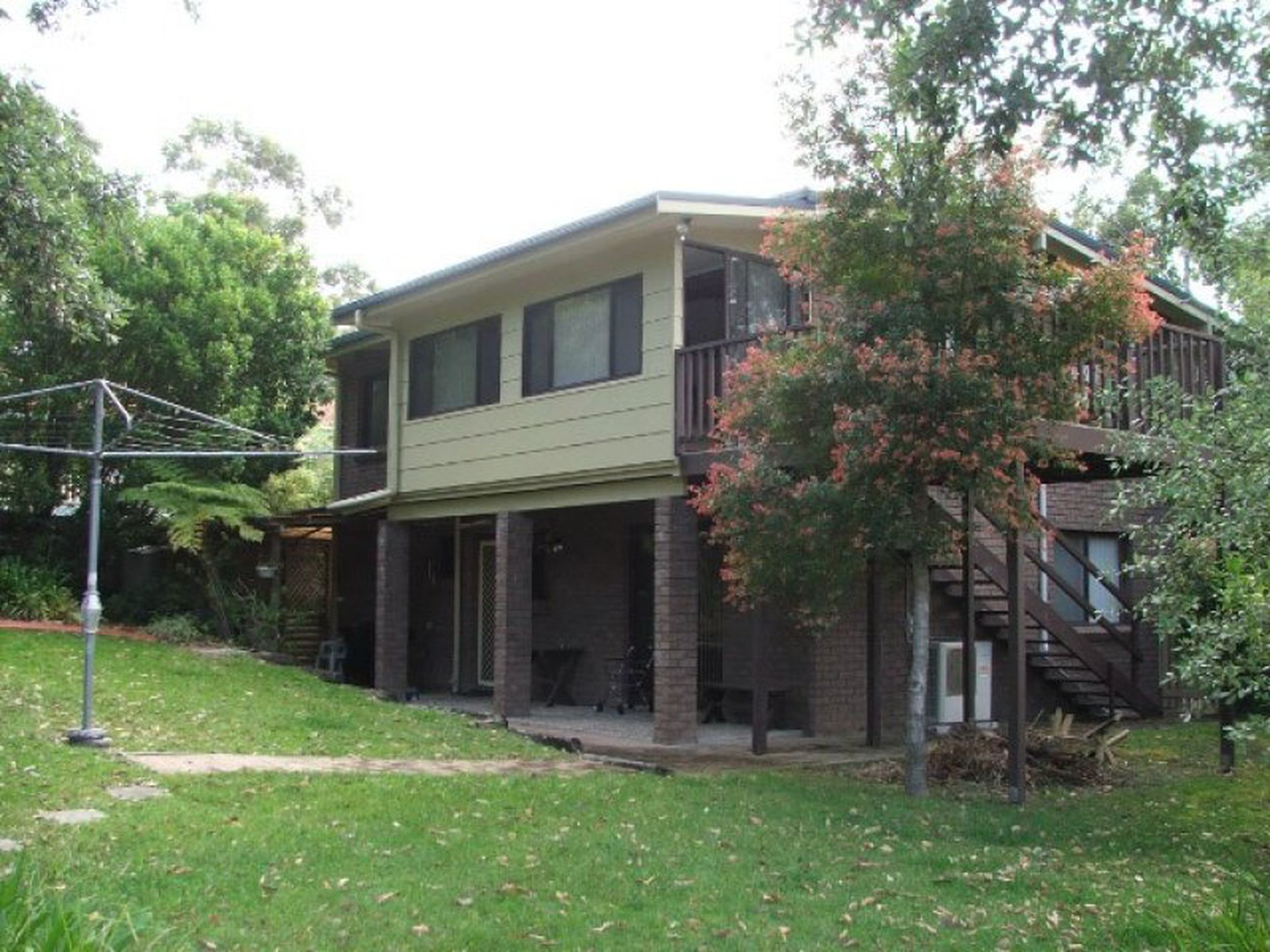 44 Ross Avenue, Narrawallee