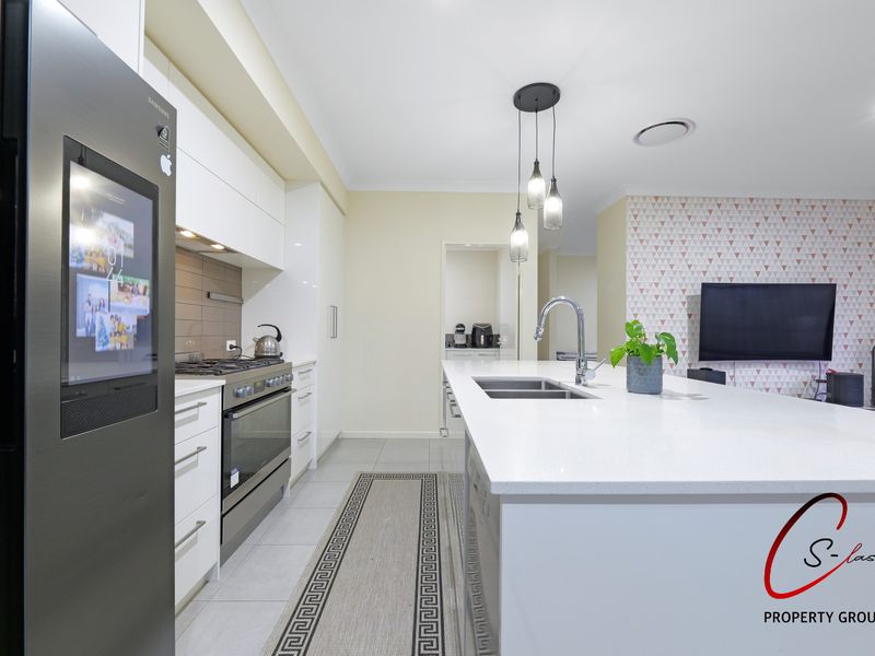17 Lockwood Way, Aveley