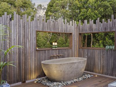 12 Warri Way, Currumbin Valley