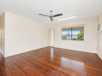 12 Crocker Street, Heatley