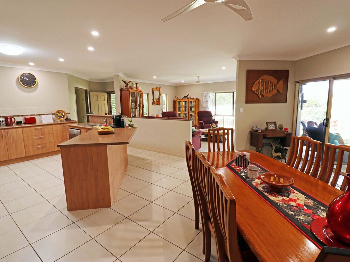 8 Eden Drive, Tinaroo