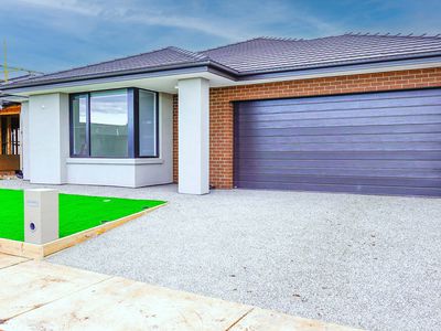 104 Buckingham Boulevard, Strathtulloh