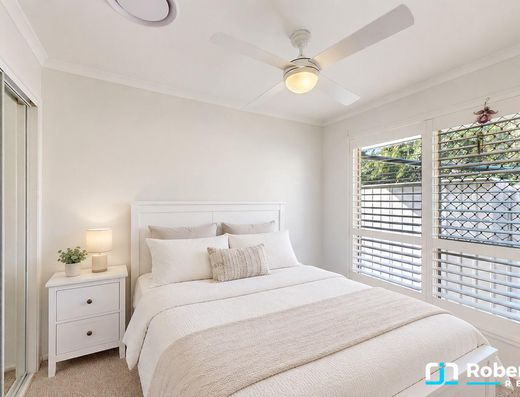The Complete Package - Renovated, Pool & Caravan Parking image 13