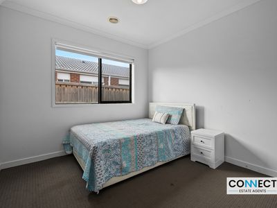 21 Dewhurst Circuit, Cranbourne East
