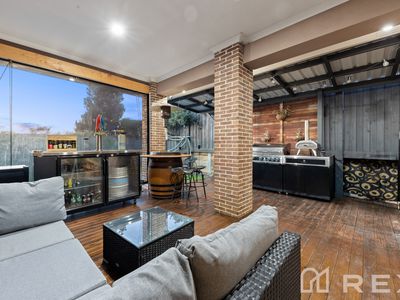 6 Limeburner Grove, Botanic Ridge