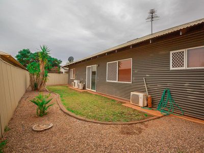 30 Minderoo Avenue, South Hedland