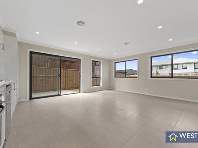 20 Aylesbury Terrace, Werribee