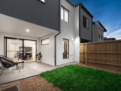 100 English Street, Donnybrook