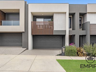 5 Kinross Parade, Clyde North