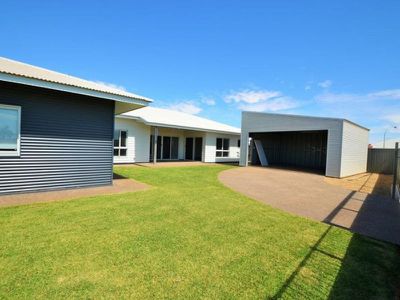 22 Threadfin Loop, South Hedland