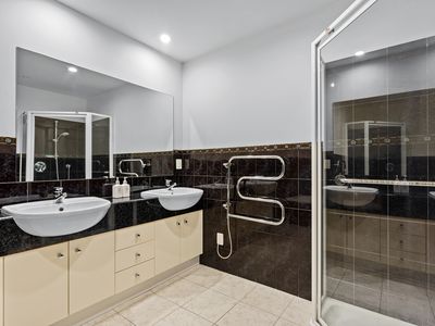 4B/175 Hurstmere Road, Takapuna