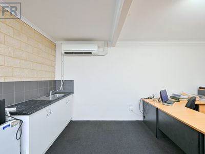 5 / 14 Blackly Row, Cockburn Central