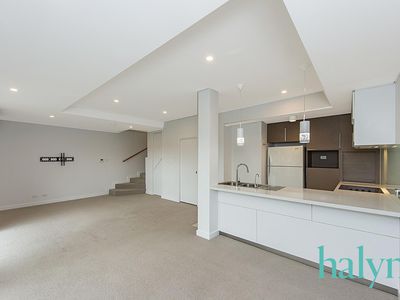 2 / 32 Cowle Street, West Perth