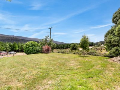 3365 Gordon River Road, Fitzgerald