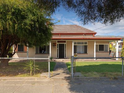 145 LAWRENCE STREET, Wodonga