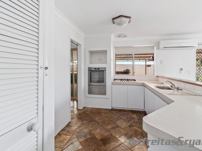 51 Sunningdale Circle, Cooloongup
