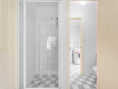 8 / 12 Deschamp Road, Morley