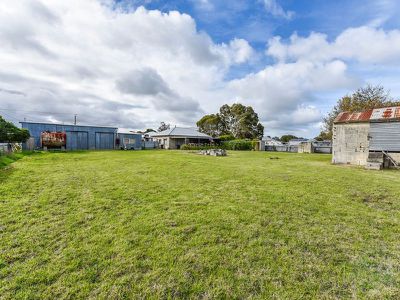 140-142 Mount Gambier road, Millicent
