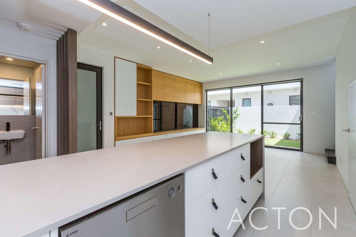 3 / 226 Hampden Road, Crawley