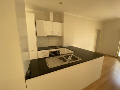 12 / 2-6 Kelly Street, Werribee