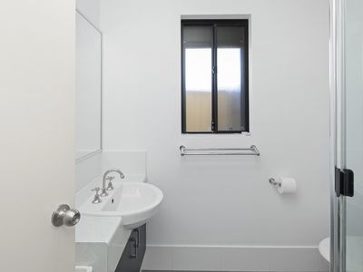 9 Kupu Gate, Success