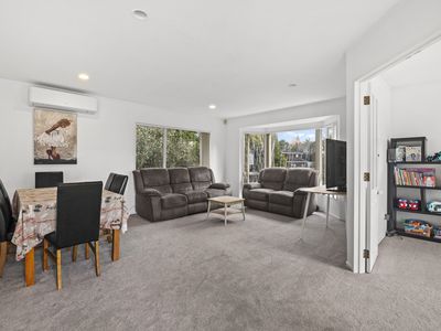 35 Rifleman Rise, Unsworth Heights