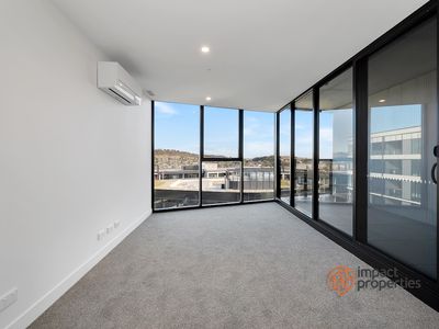 1605  / 2 Furzer Street, Phillip