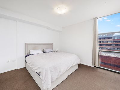 B808 / 25 John Street, Mascot