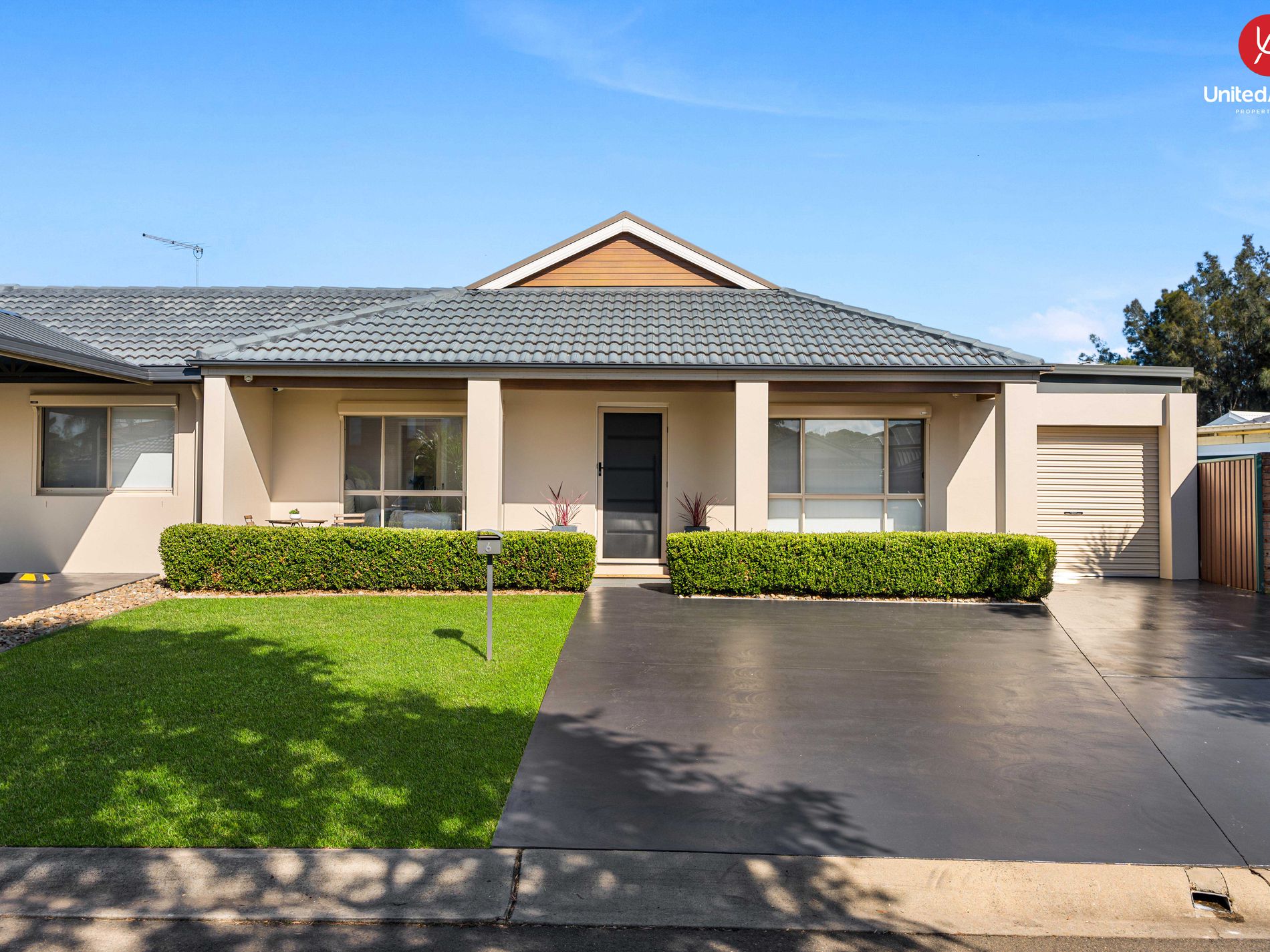 6 & 6a Wee Waa Close, Hoxton Park