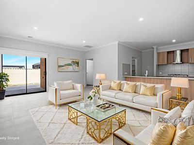 10 Bollington Road, Cranbourne East