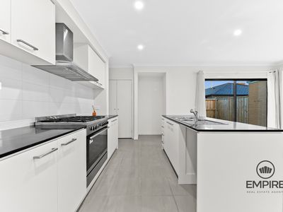7 Coda Wy, Clyde