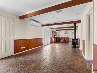 19 Trent Court, Axe Creek