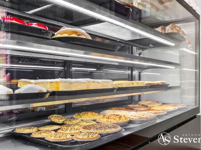 Romsey Hot Bread - Prime Regional Location with High Passing Traffic