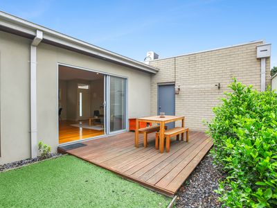 2 / 48 Eames Avenue, Brooklyn