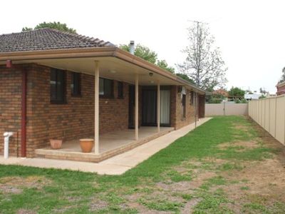 77 Hawkins Street, Howlong