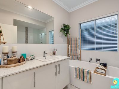 15 Seaside Avenue, Yanchep