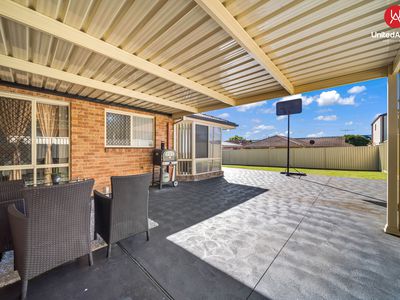 5 Yerrinbool Close, Prestons
