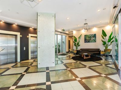 1006 / 182 Marine Parade, Labrador