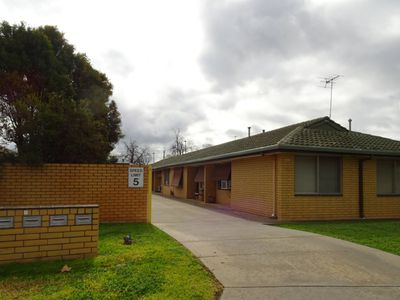 1 / 510 Butson Avenue, South Albury