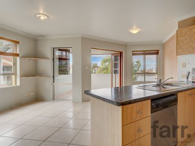 15 / 89 Bayview Street, Runaway Bay