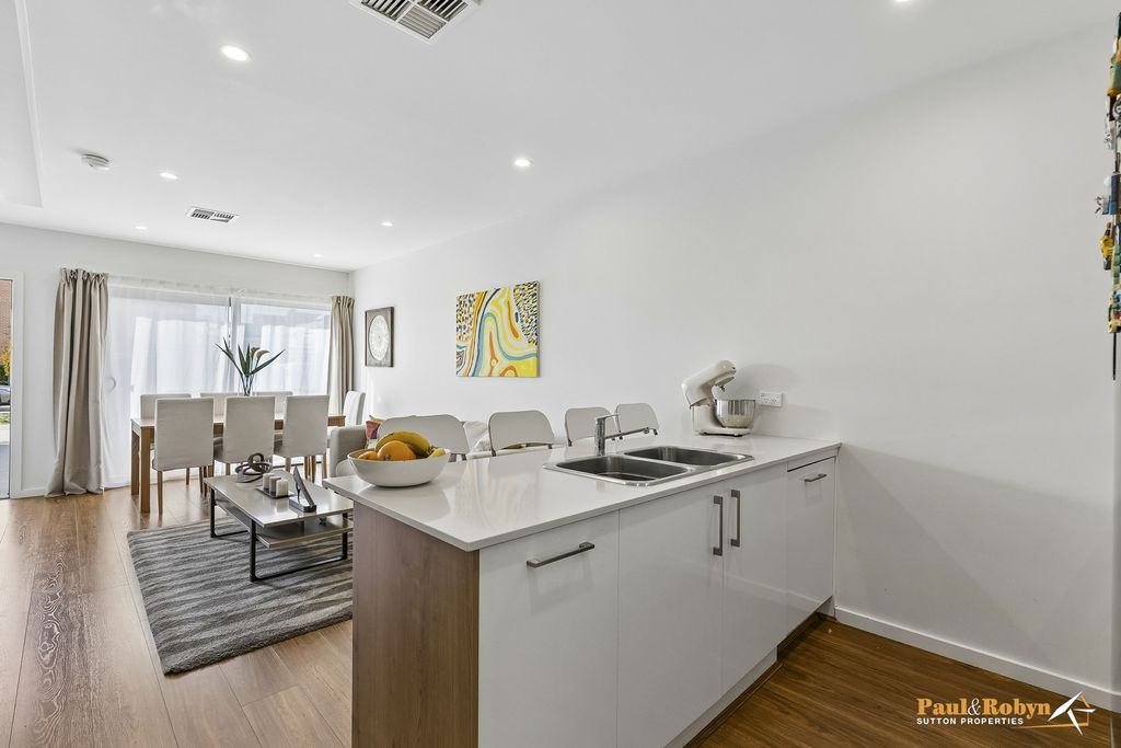 15A Woodberry Avenue, Coombs