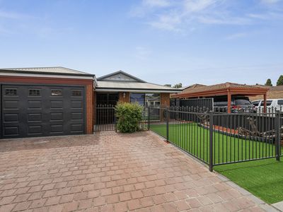 32 Gochean Avenue, Bentley