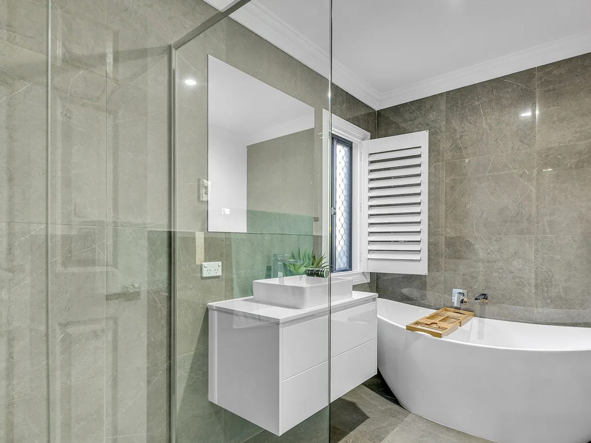 9 Snowy River Circuit, Forest Lake