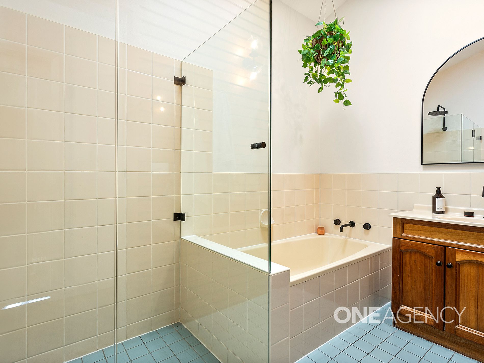 11 Thrower Avenue, Mount Warrigal