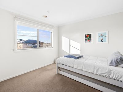 23 Wireless Drive, Aintree
