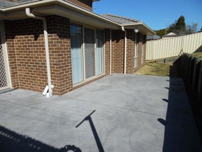 120 Kendall Drive, Casula