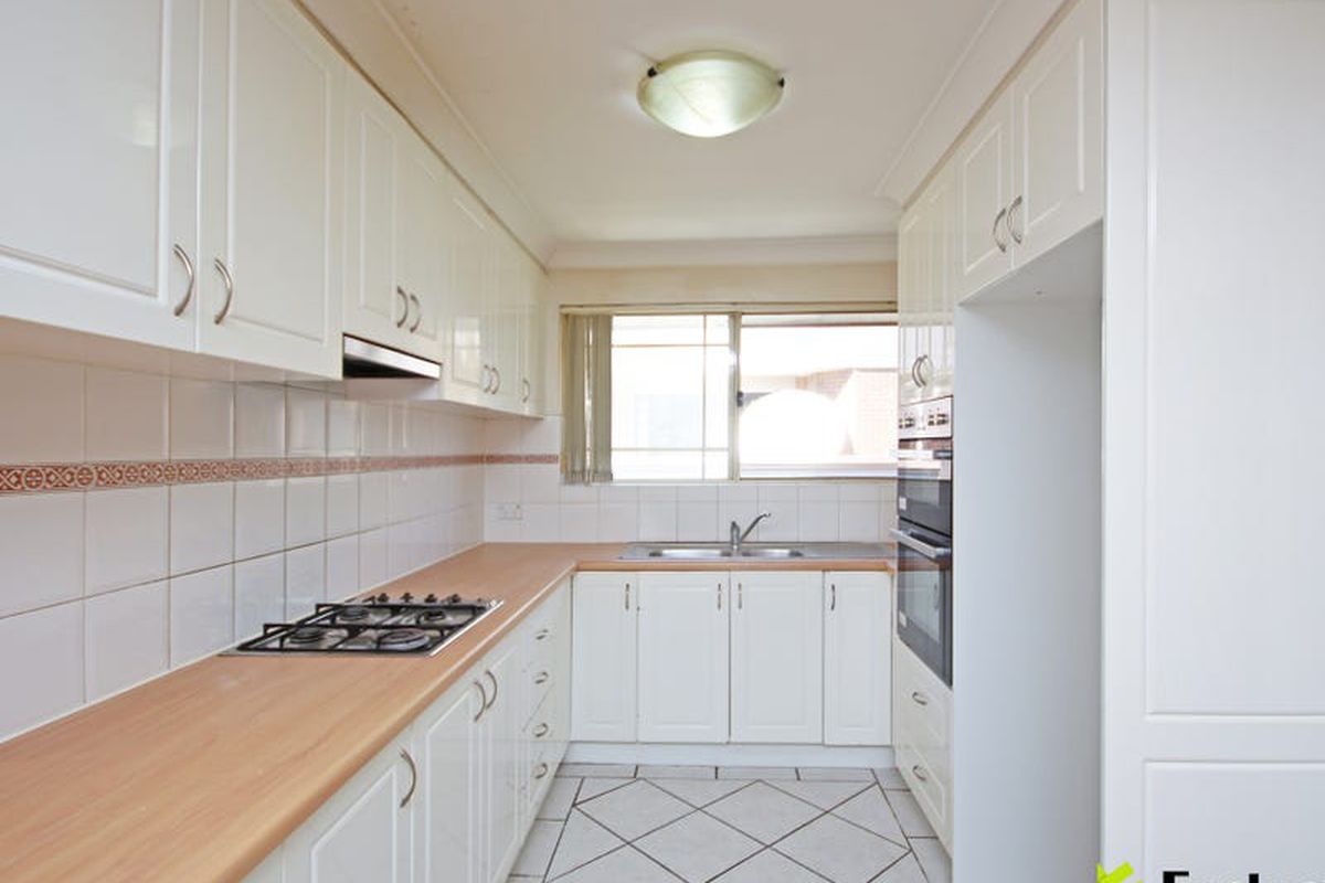 22 / 8-12 Hornsey Road, Homebush West