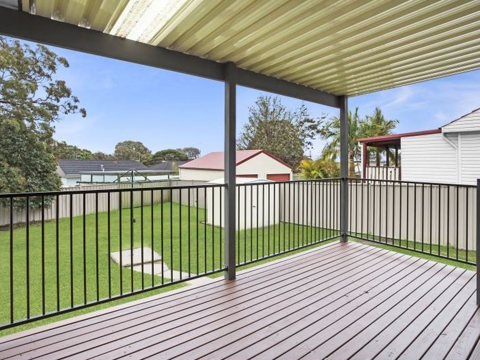 90 Lake Entrance Road, Mount Warrigal