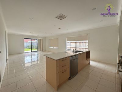 185 Saltwater Promenade, Point Cook