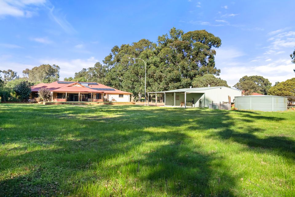 64 Egerton Drive, Serpentine
